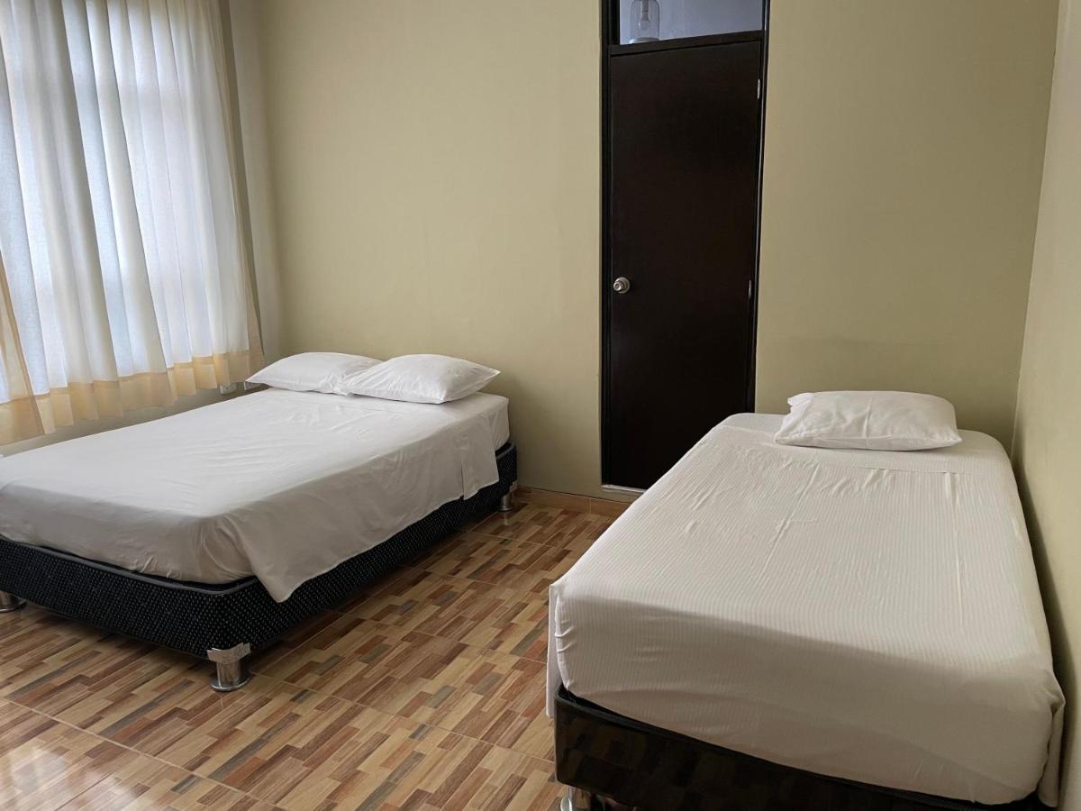 Hotel Calmelia Piura Exterior foto